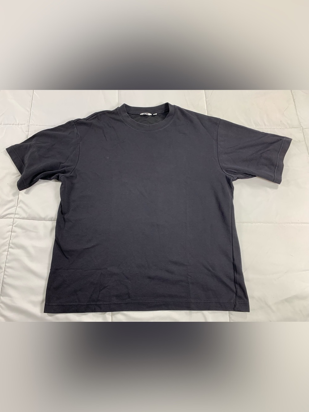 Preloved Uniqlo tshirt size L